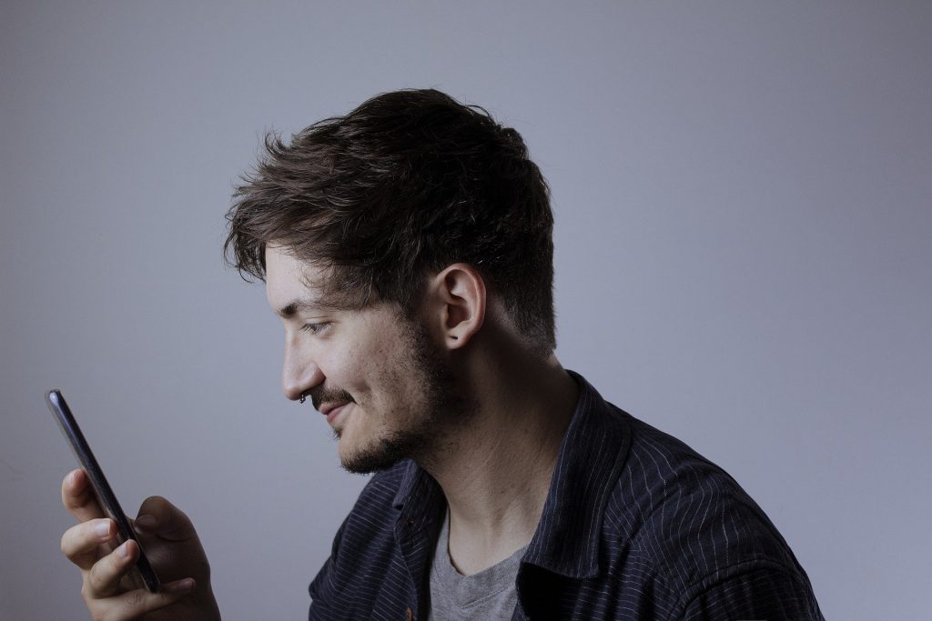 Kasyno online w telefonie - czy warto korzystać?